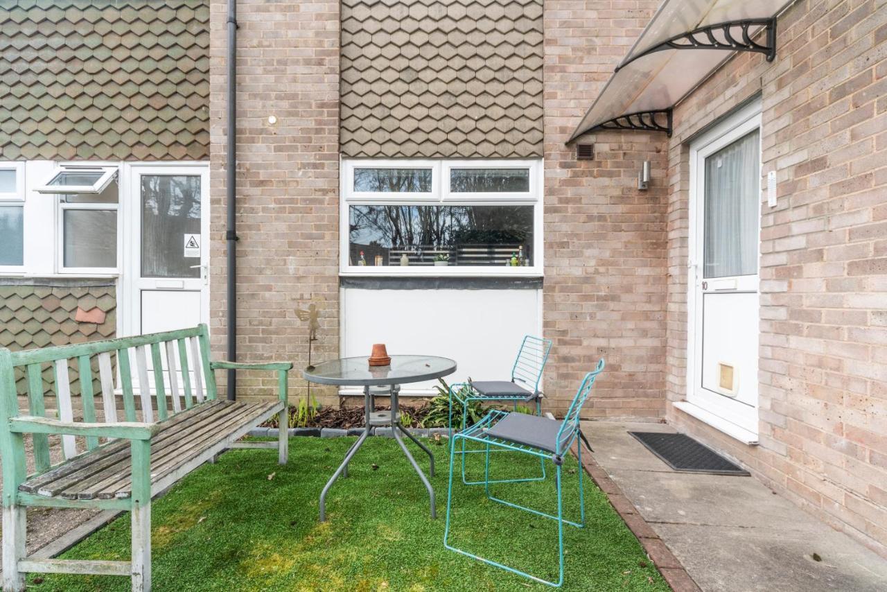 10 Boutique Studio Apartment Near Tube - Quiet Location Little Missenden Bagian luar foto